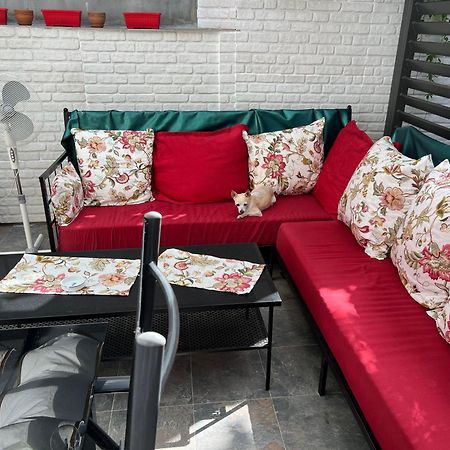 A Lovely 2 Bedroom Apartment In The Heart Of Sofía Exterior foto